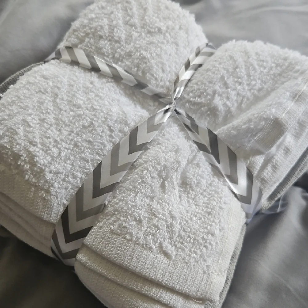 Gray Textured Towels with Ribbon